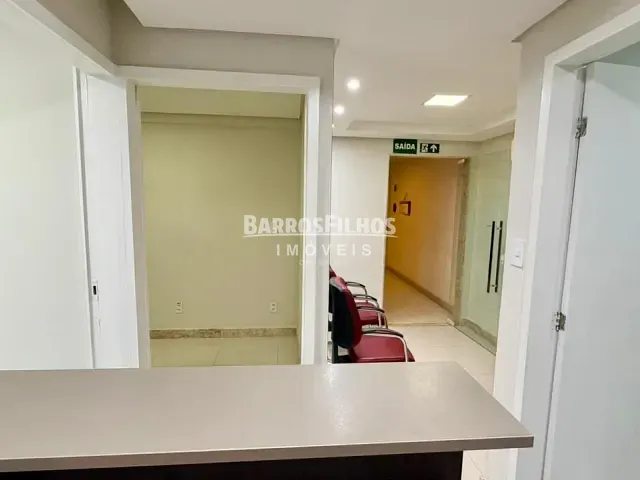 Sala com 45m², para alugar, no bairro Jardins em Aracaju
