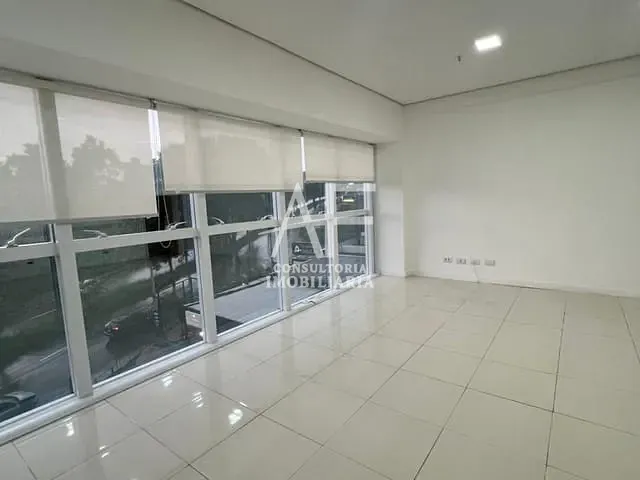 Sala para alugar, no bairro Loteamento Residencial e Comercial Bosque Flamboyant em Taubaté
