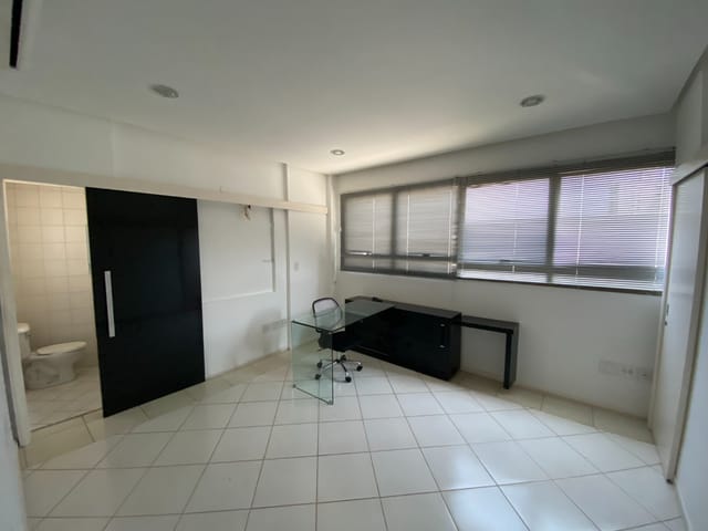 Foto do Sala - Sala Comercial para locação no Edifício Aquarela Centro de Oficios  - Av.Maringa  -82mts- 3 salas ,box/deposito,4  ar condicionado,1 Garagem - | Guepardo Imob