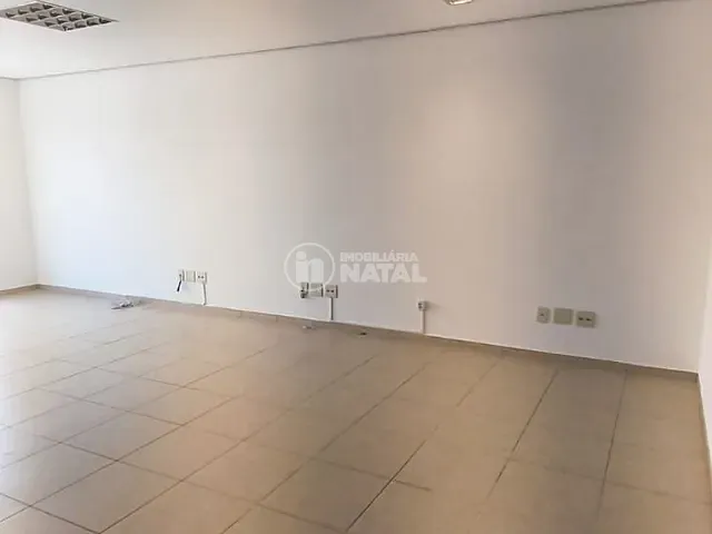 Sala com 65m², para alugar, no bairro Caiçaras em Londrina