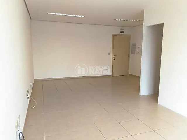 Sala com 65m², para alugar, no bairro Caiçaras em Londrina