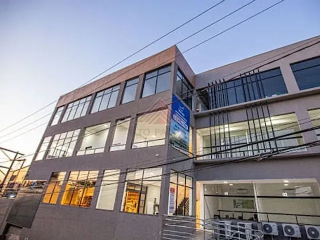 Sala com 16m², para alugar, no bairro Vila Bocaina em Mauá