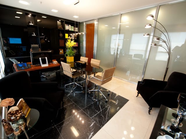 Sala à venda, no bairro Alphaville Industrial em Barueri