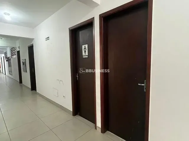 Sala à venda ou para alugar, no bairro Santo Antônio em São Caetano do Sul