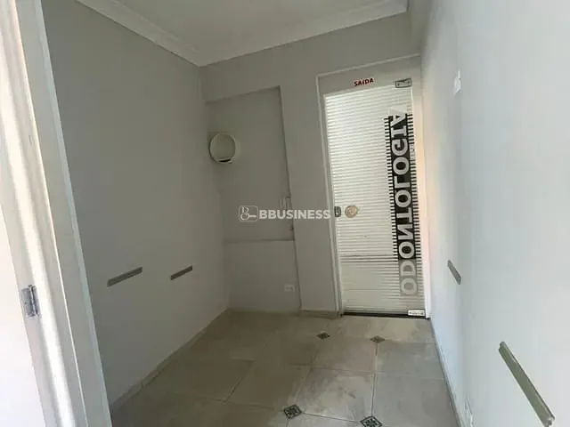 Sala à venda ou para alugar, no bairro Santo Antônio em São Caetano do Sul
