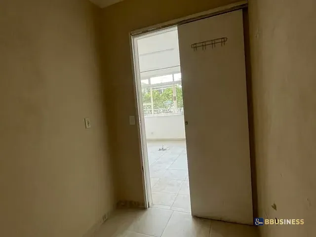 Sala à venda ou para alugar, no bairro Santo Antônio em São Caetano do Sul