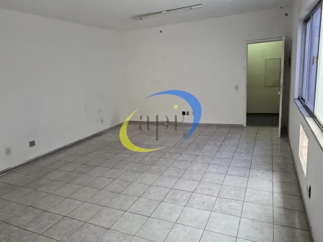 Sala para alugar, no bairro Madureira em Rio de Janeiro