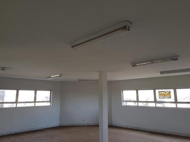 Sala para alugar, no bairro Centro em Cambé