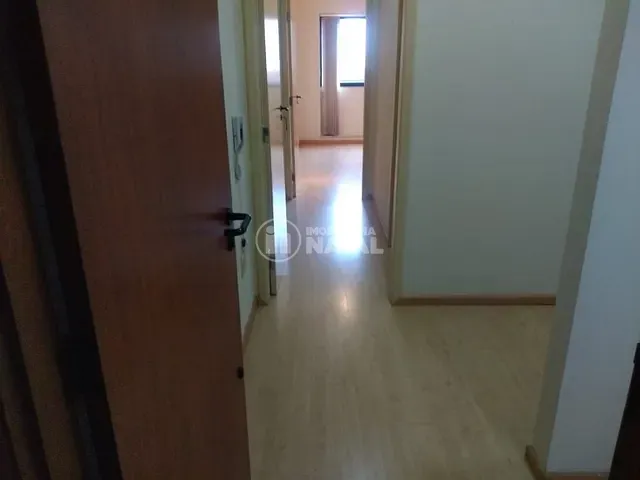 Sala com 75m², à venda, no bairro Centro em Londrina