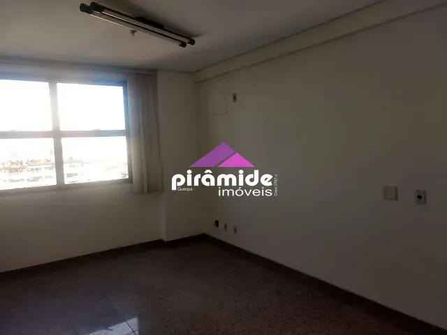 Sala com 34m², à venda, no bairro Jardim São Dimas em São José dos Campos