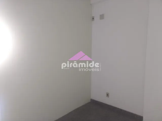 Sala com 34m², à venda, no bairro Jardim São Dimas em São José dos Campos