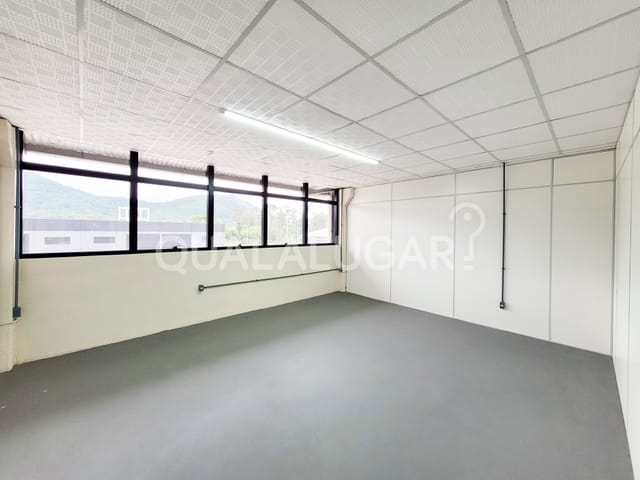Sala para alugar, no bairro São Cristóvão em Tubarão