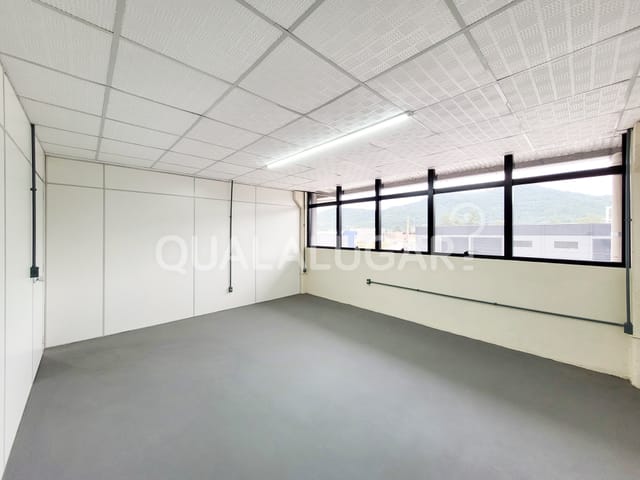 Sala para alugar, no bairro São Cristóvão em Tubarão