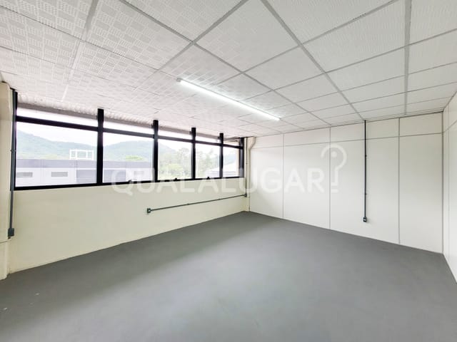 Sala para alugar, no bairro São Cristóvão em Tubarão