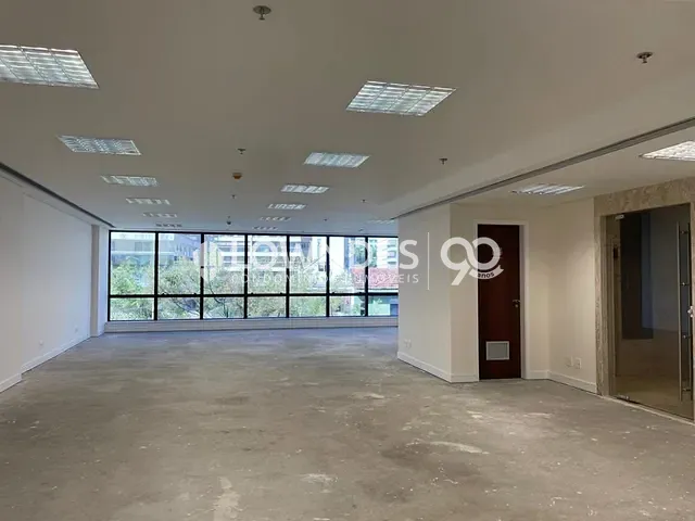 Sala para alugar, no bairro Botafogo em Rio de Janeiro