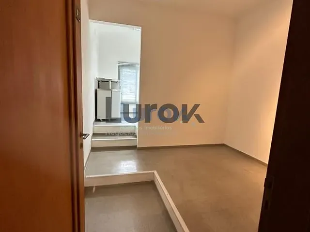 Sala com 20m², para alugar, no bairro Jardim Ribeiro em Valinhos