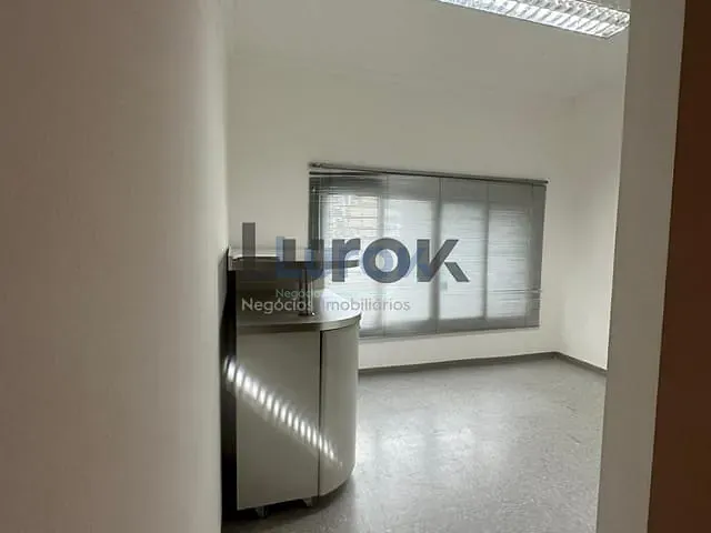 Sala com 20m², para alugar, no bairro Jardim Ribeiro em Valinhos