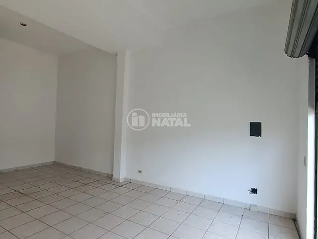 Sala com 40m², para alugar, no bairro Santa Mônica em Londrina