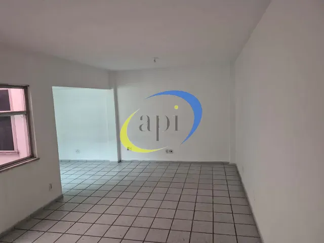 Sala para alugar, no bairro Madureira em Rio de Janeiro