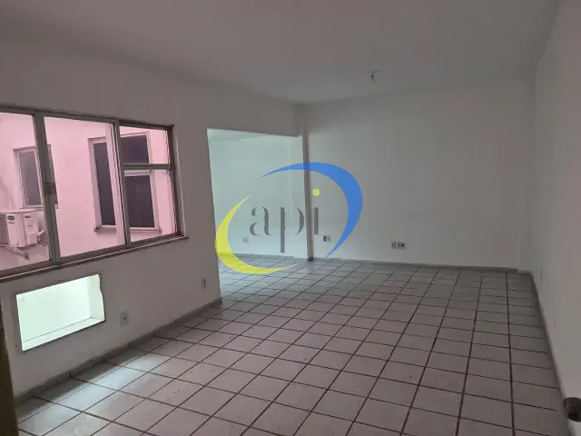 Sala para alugar, no bairro Madureira em Rio de Janeiro
