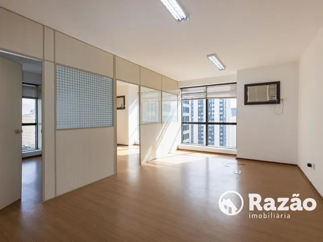 Sala para alugar, no bairro Centro em Curitiba