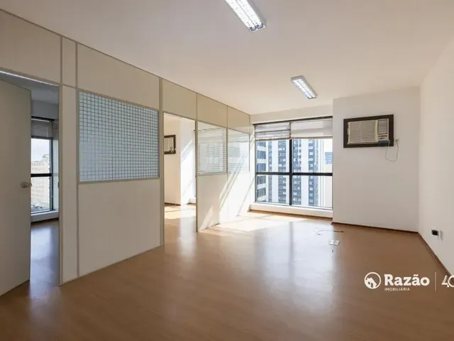 Sala para alugar, no bairro Centro em Curitiba