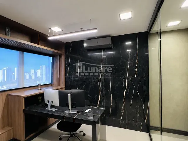 Sala à venda, no bairro Vila Mogilar em Mogi das Cruzes