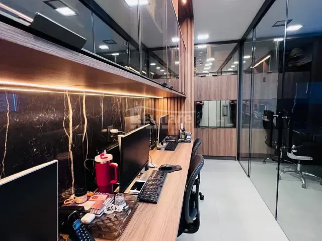 Sala à venda, no bairro Vila Mogilar em Mogi das Cruzes
