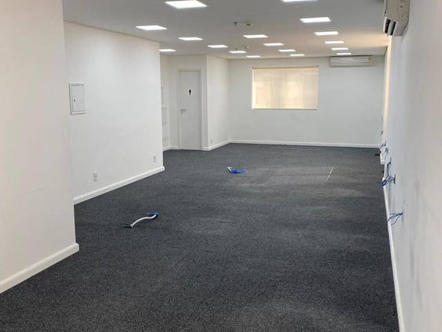 Sala à venda, no bairro Jardim Europa em São Paulo