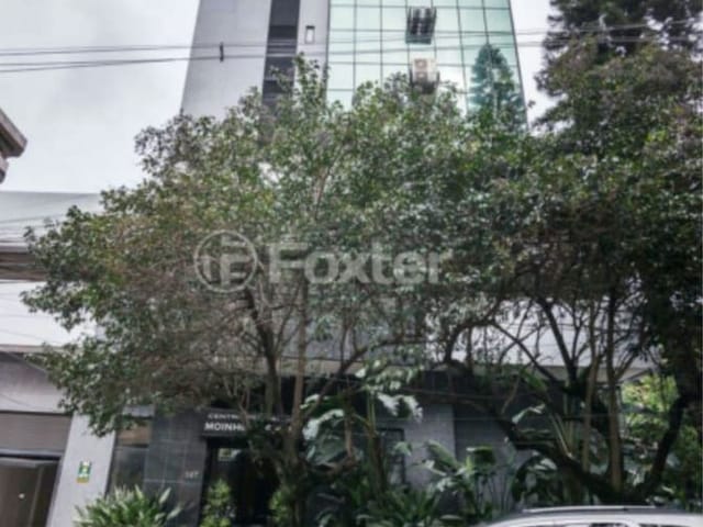 Sala à venda, no bairro Moinhos de Vento em Porto Alegre