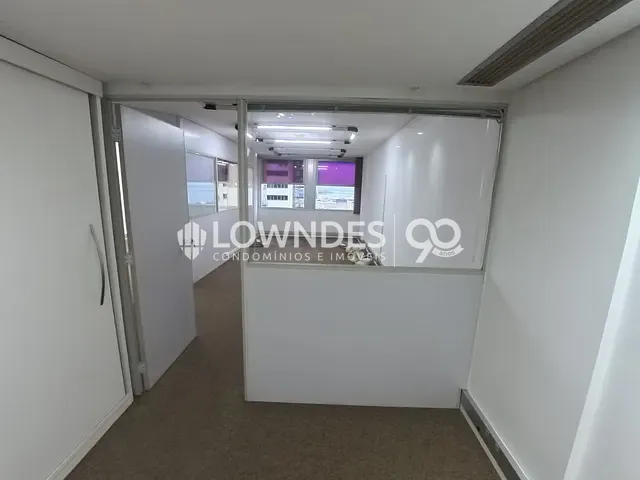 Sala com 72m², para alugar, no bairro Centro em Rio de Janeiro