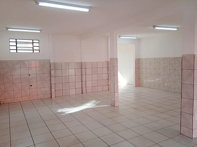 Sala com 100m², para alugar, no bairro Jardim São Paulo em Cambé