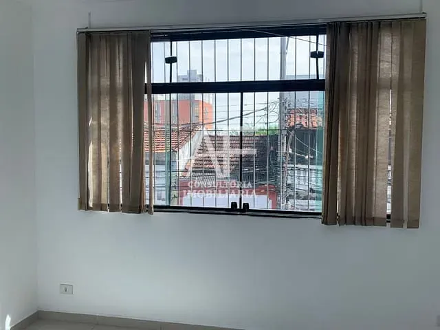 Sala para alugar, no bairro Centro em Taubaté