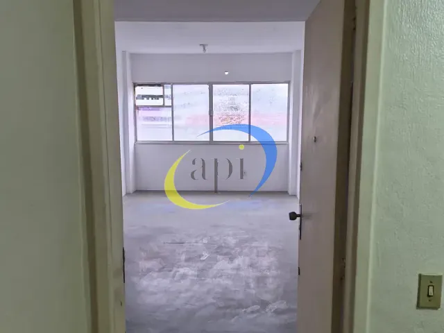 Sala para alugar, no bairro Madureira em Rio de Janeiro