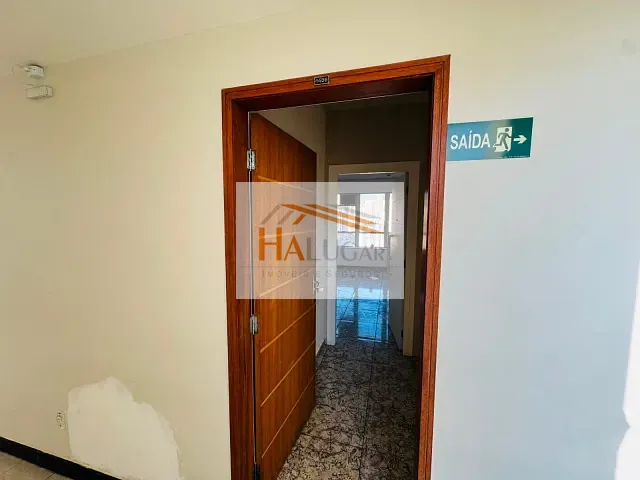 Sala à venda, no bairro Funcionários em Belo Horizonte