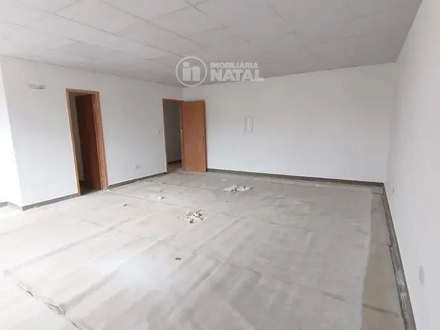 Sala com 27m², para alugar, no bairro Antares em Londrina