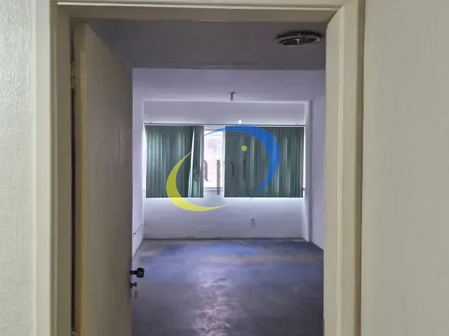 Sala para alugar, no bairro Madureira em Rio de Janeiro