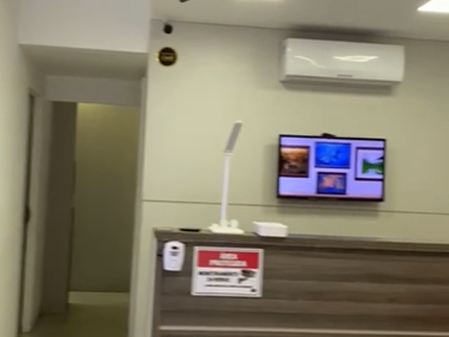 Sala à venda, no bairro Meia Praia em Itapema