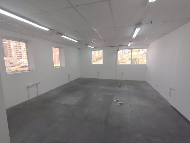 Sala com 77m², para alugar, no bairro Rudge Ramos em São Bernardo do Campo