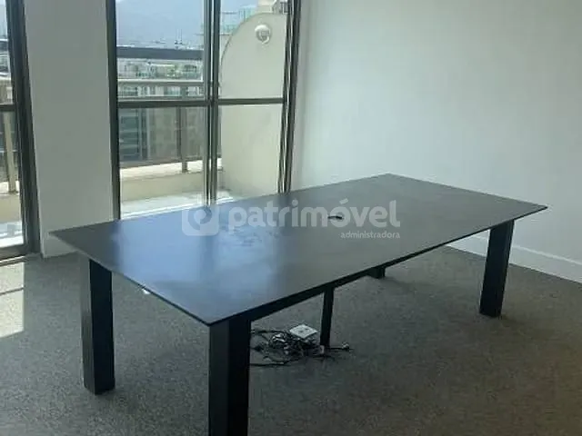 Sala com 111m², à venda, no bairro Barra da Tijuca em Rio de Janeiro
