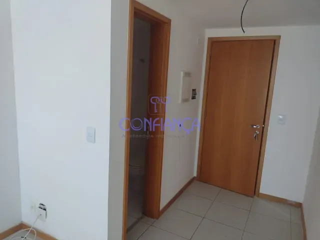 Sala à venda ou para alugar, no bairro Campo Grande em Rio de Janeiro
