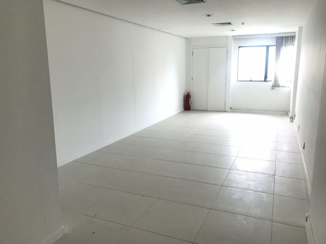 Foto do Sala - BARRA TOWER OFFICES - SALA 35m2 - LOCAÇÃO | Imobiliária São Cristovão