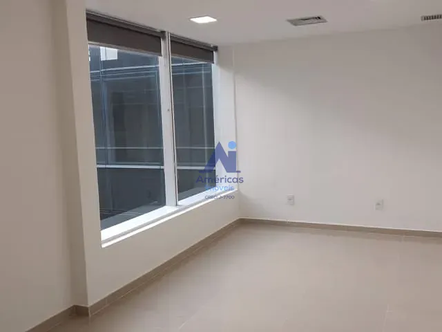 Sala com 22m², para alugar, no bairro Recreio dos Bandeirantes em Rio de Janeiro