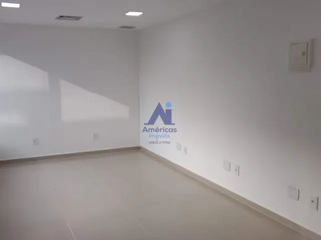 Sala com 22m², para alugar, no bairro Recreio dos Bandeirantes em Rio de Janeiro