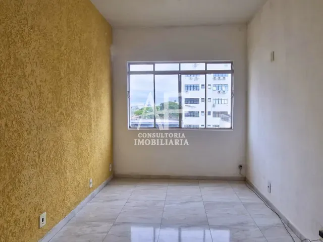 Sala para alugar, no bairro Centro em Taubaté