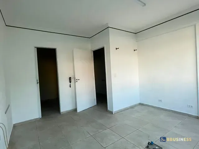 Sala com 36m², à venda ou para alugar, no bairro Centro em São Caetano do Sul