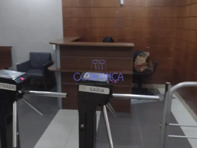 Sala à venda ou para alugar, no bairro Campo Grande em Rio de Janeiro