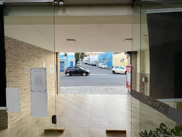 Foto do Sala - Vende-se prédio (2 andares) 260m² total ou Aluga-se (salão + salas nivel da rua - 160m²) - Vila Arens II, Jundiaí, SP | Copette Imóveis