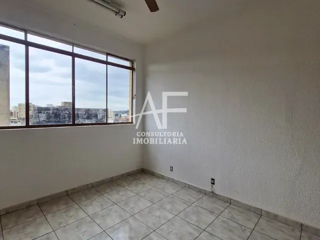 Sala para alugar, no bairro Centro em Taubaté
