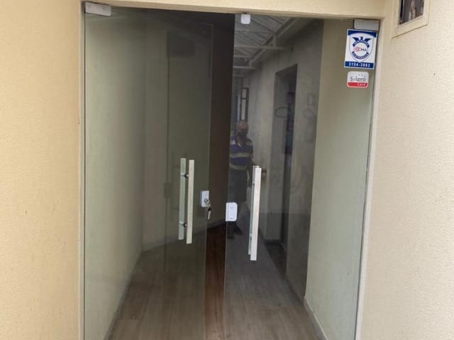 Sala para alugar, no bairro Centro em Cambé